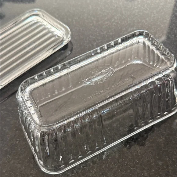 Anchor Hocking - Clear Glass Rectangular Storage Container with Lid - Picture 3 of 4